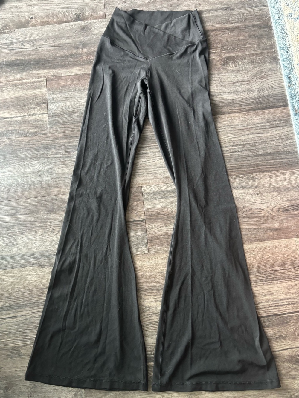 Aerie Crossover Flare Legging - Picture 2 of 4